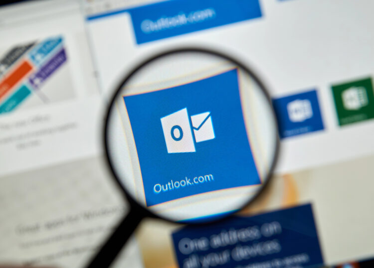 consulter son compte Hotmail ou Outlook via l'application mobile Outlook