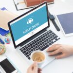 Découvrez comment mettre en place un helpdesk efficace avec ces 4 meilleures pratiques recommandées pour améliorer votre service client.