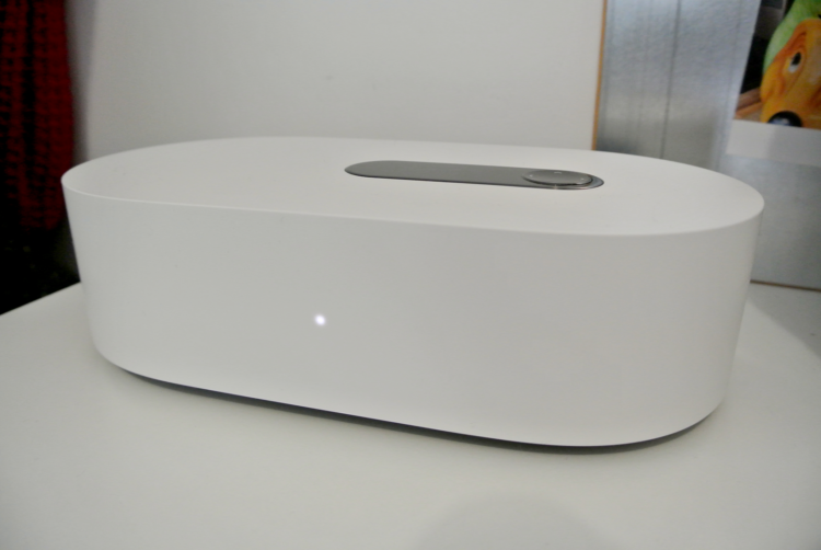 La Freebox Ultra vue de près