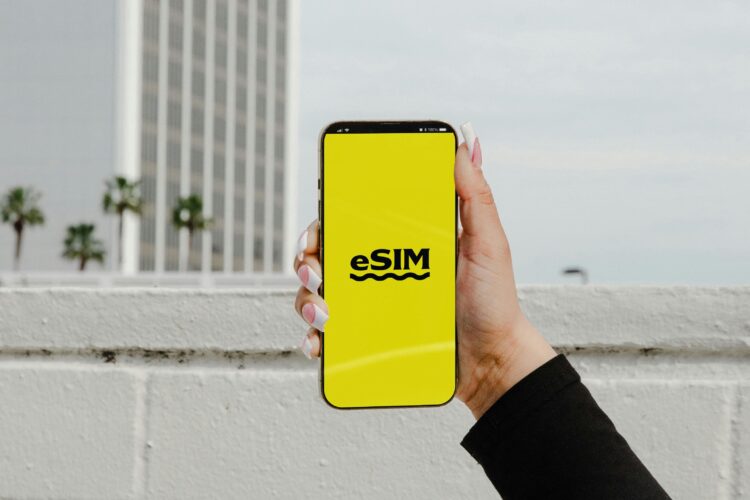 eSIM : définition, fonctionnement et avantages