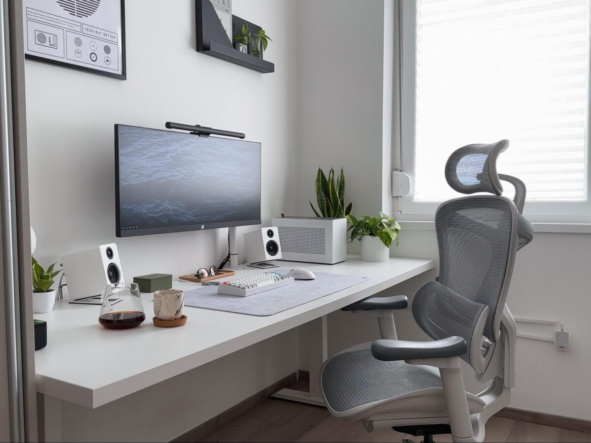 Découvrez notre test complet de la chaise ergonomique Sihoo doro c300. Confort, qualité et rapport qualité-prix analysés par nos experts. Un choix judicieux pour votre bureau ?