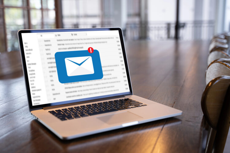 Vérifier les emails envoyés depuis sa boîte après un clic suspect