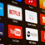 Découvrez les meilleures plateformes de streaming gratuites et légales. Netflix gratuit, Pluto TV, Molotov... Comparatif complet