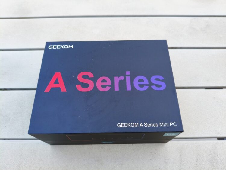La boite contenant le Geekom A5 Pro