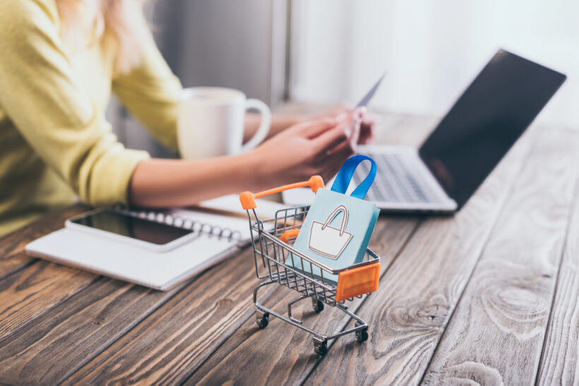 Acheter un ordinateur portable en évitant les pièges des promotions et prix barrés