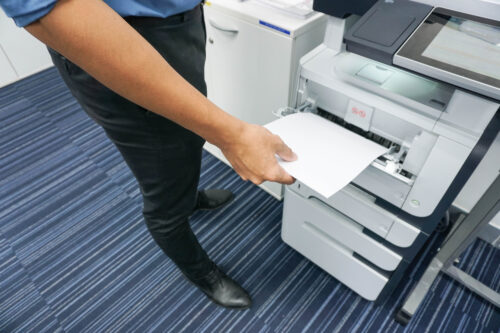 Réduire les coûts d'impression au bureau avec des imprimantes professionnelles