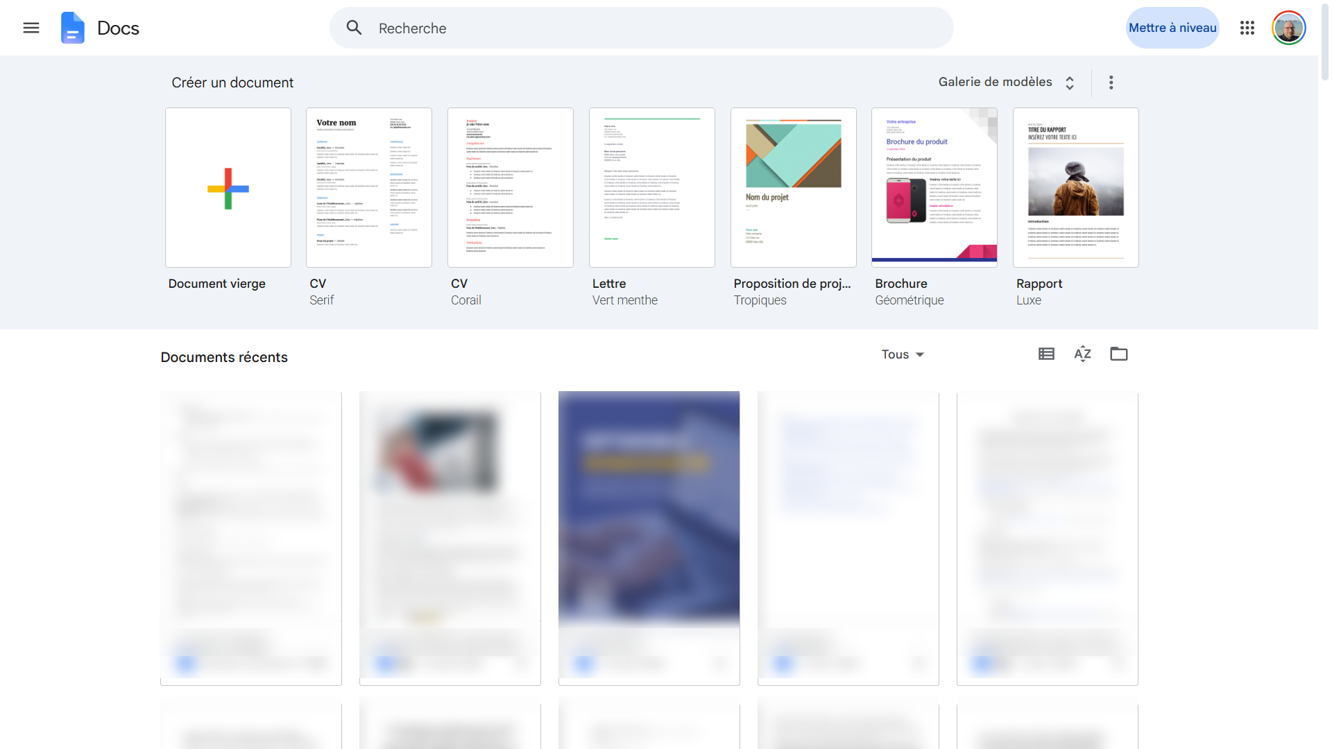 Page d'accueil de Google Docs avec la galerie de modèles et le bouton Document vierge
